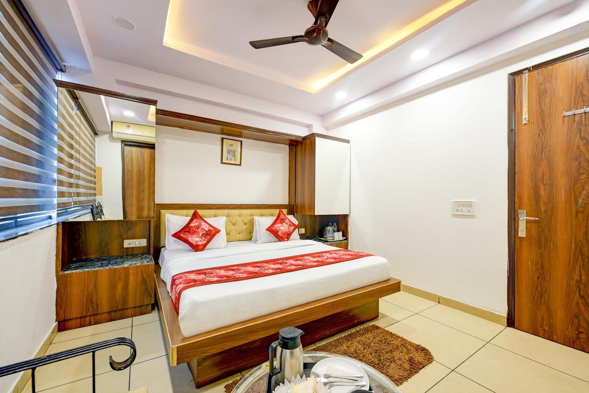 Hotel Le Grand - Walk-In From Rk Ashram Metro Station New Delhi Exterior foto