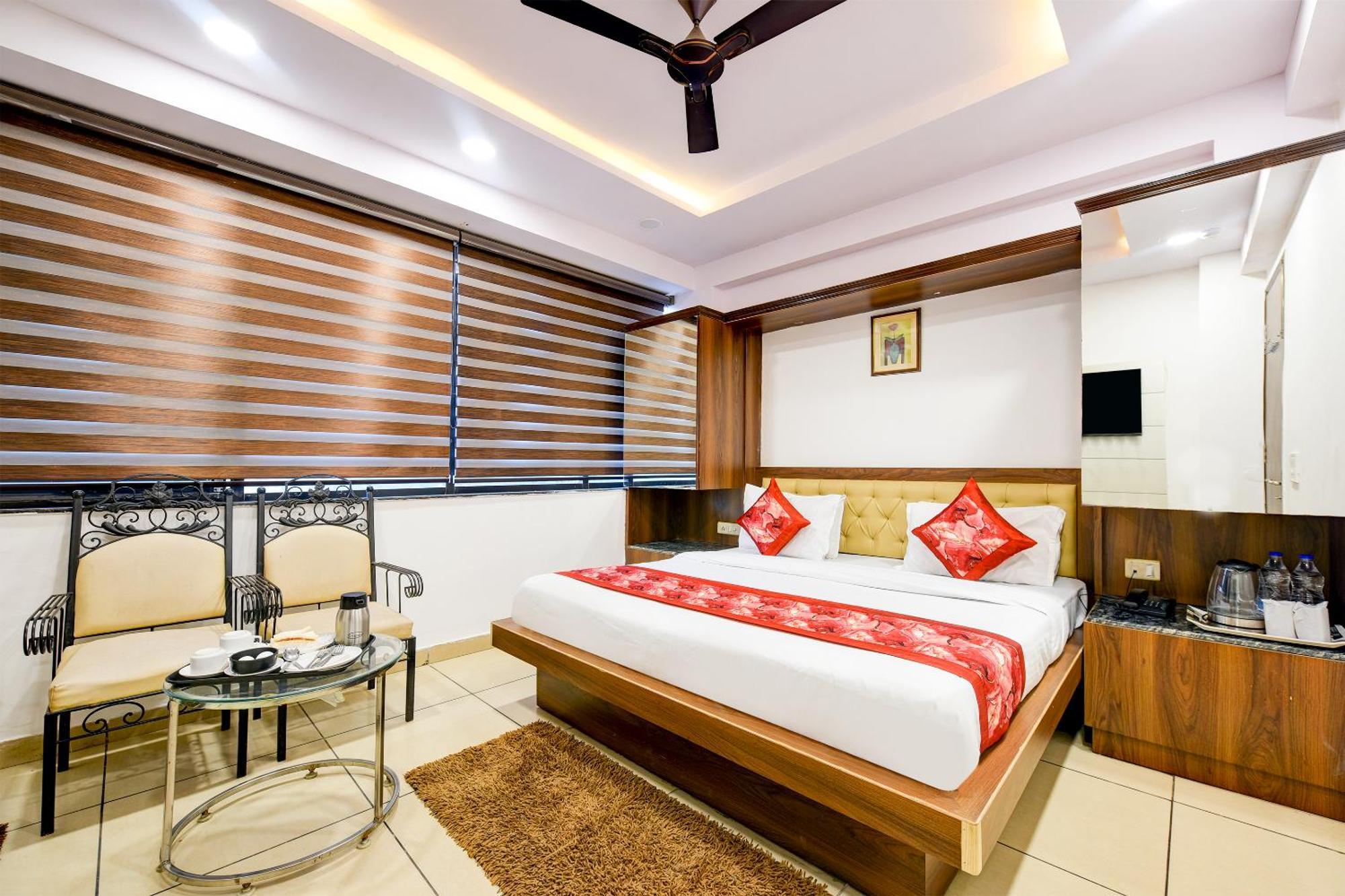 Hotel Le Grand - Walk-In From Rk Ashram Metro Station New Delhi Exterior foto