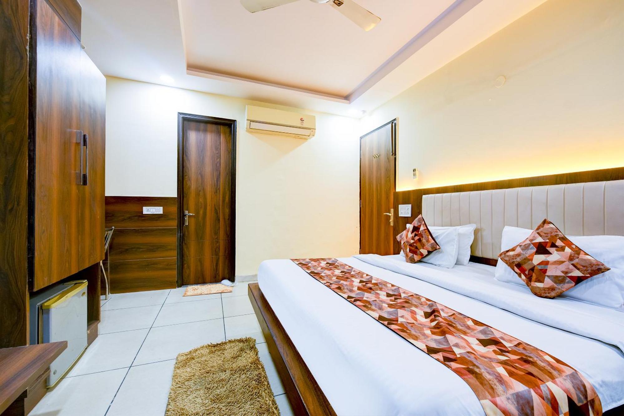 Hotel Le Grand - Walk-In From Rk Ashram Metro Station New Delhi Exterior foto